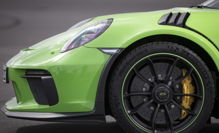 2019 Porsche 911 GT3 RS (Color: Lizard Green) Wheel Wallpapers 450x275 (156)