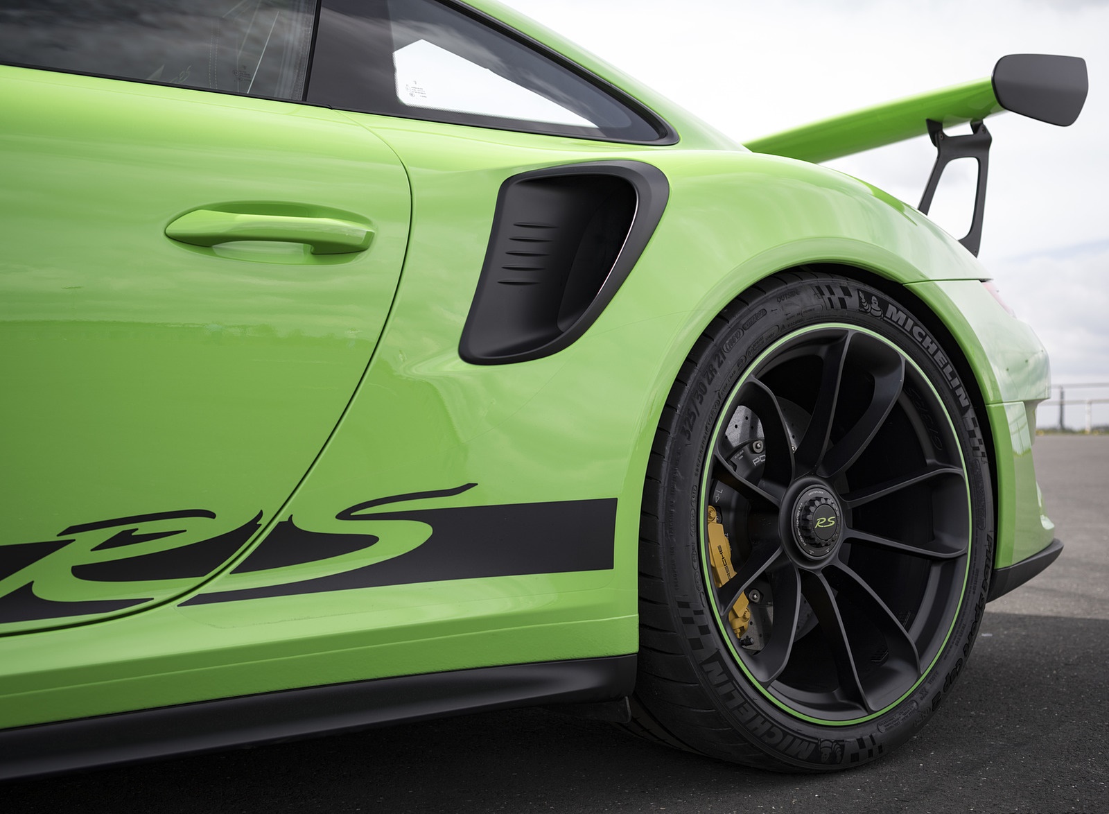 2019 Porsche 911 GT3 RS (Color: Lizard Green) Wheel Wallpapers #157 of 209