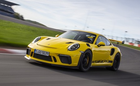2019 Porsche 911 GT3 RS (Color: Racing Yellow) Front Three-Quarter Wallpapers 450x275 (38)