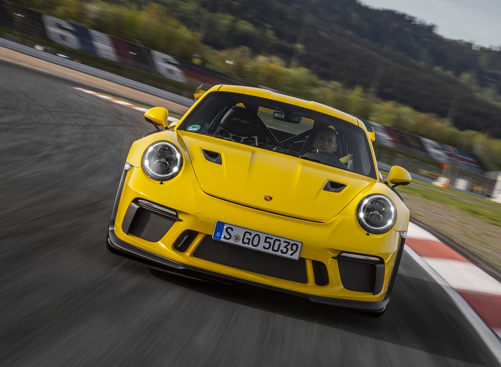 2019 Porsche 911 GT3 RS (Color: Racing Yellow) Front Wallpapers #39 of 209