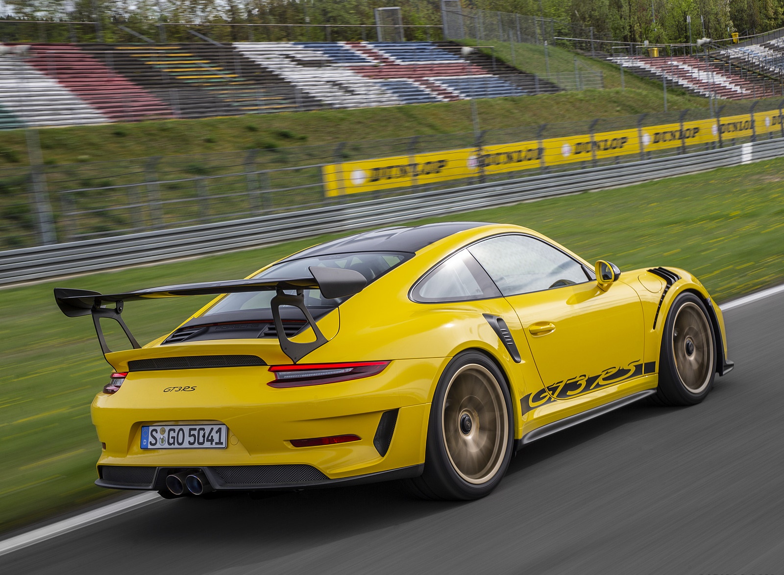 2019 Porsche 911 GT3 RS (Color: Racing Yellow) Rear Three-Quarter Wallpapers #41 of 209