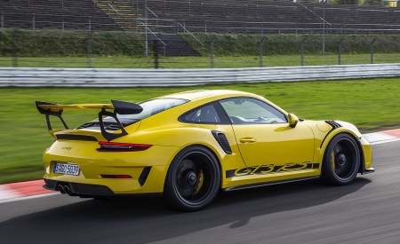 2019 Porsche 911 GT3 RS (Color: Racing Yellow) Side Wallpapers 450x275 (47)