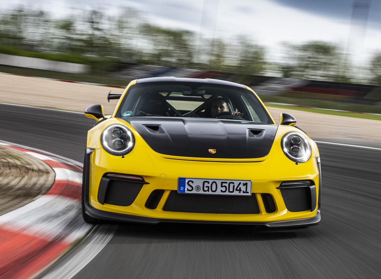 2019 Porsche 911 GT3 RS Weissach Package (Color: Racing Yellow) Front Wallpapers (1)