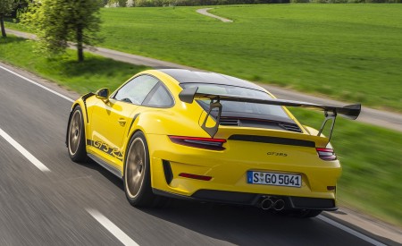 2019 Porsche 911 GT3 RS Weissach Package (Color: Racing Yellow) Rear Three-Quarter Wallpapers 450x275 (5)