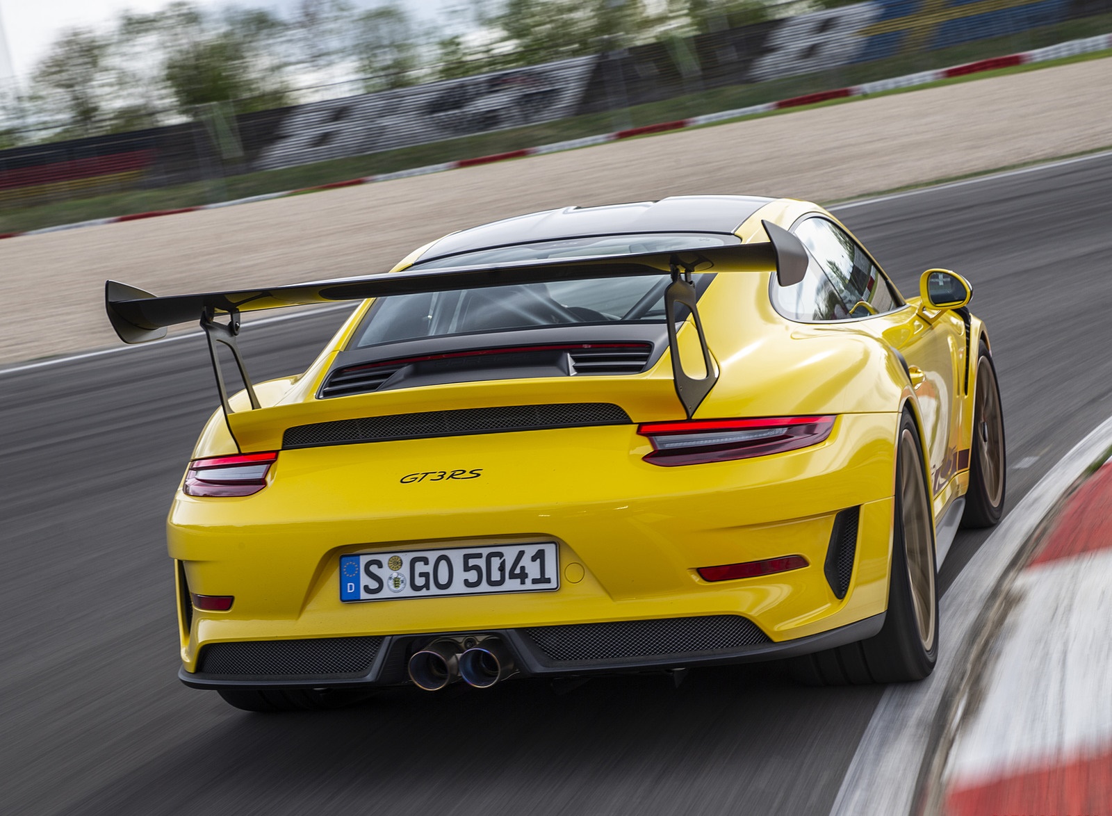 2019 Porsche 911 GT3 RS Weissach Package (Color: Racing Yellow) Rear Wallpapers #8 of 209