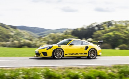 2019 Porsche 911 GT3 RS Weissach Package (Color: Racing Yellow) Side Wallpapers 450x275 (7)