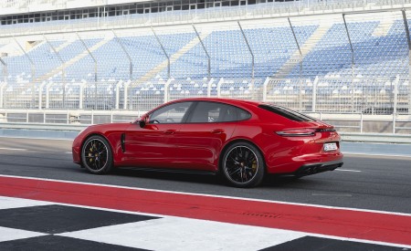 2019 Porsche Panamera GTS (Color: Carmine Red) Rear Three-Quarter Wallpapers 450x275 (74)