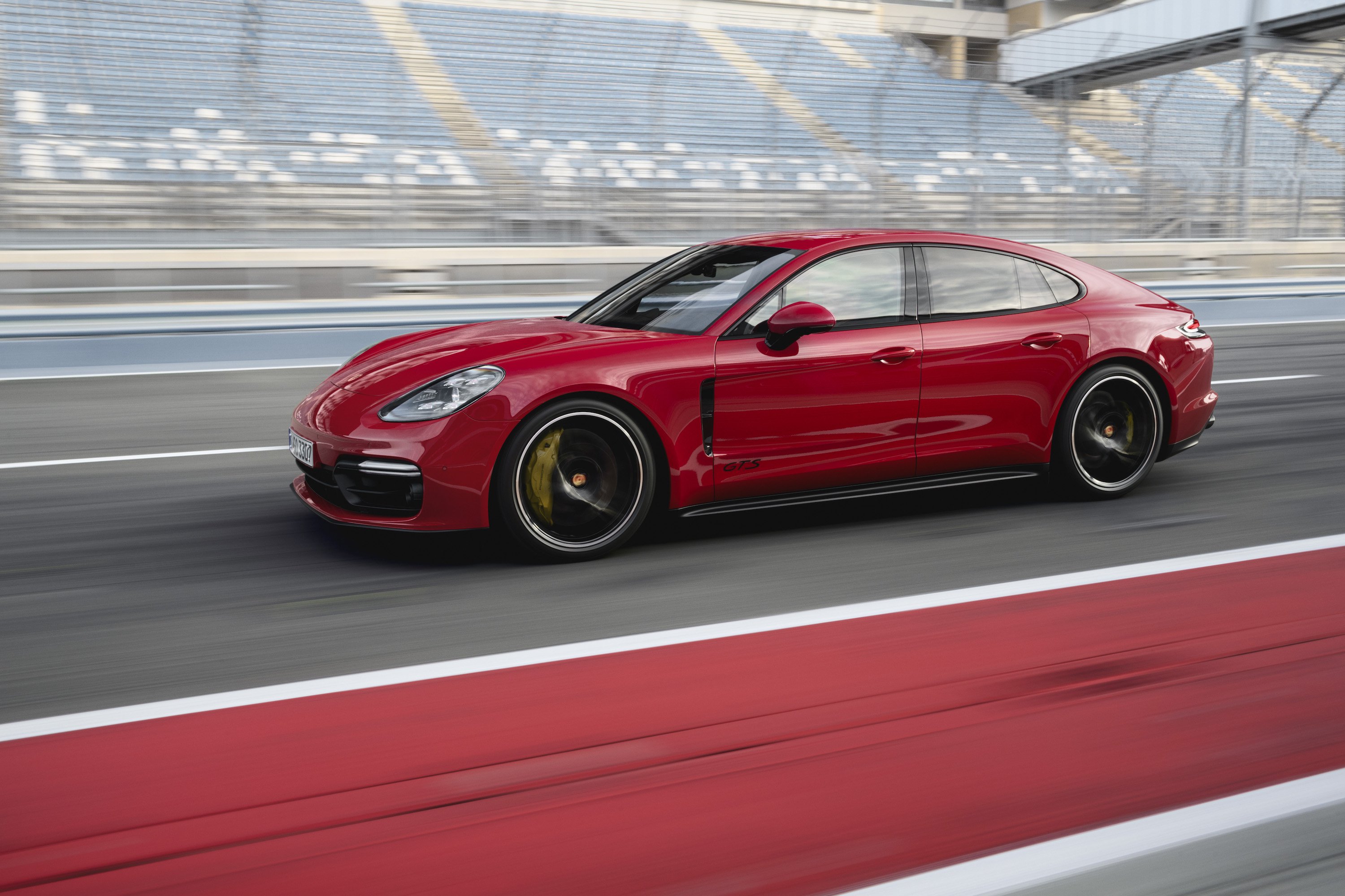 2019 Porsche Panamera GTS (Color: Carmine Red) Side Wallpapers #6 of 113