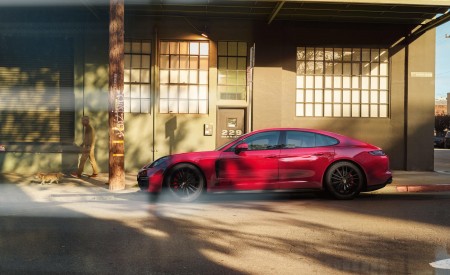 2019 Porsche Panamera GTS (Color: Carmine Red) Side Wallpapers 450x275 (7)