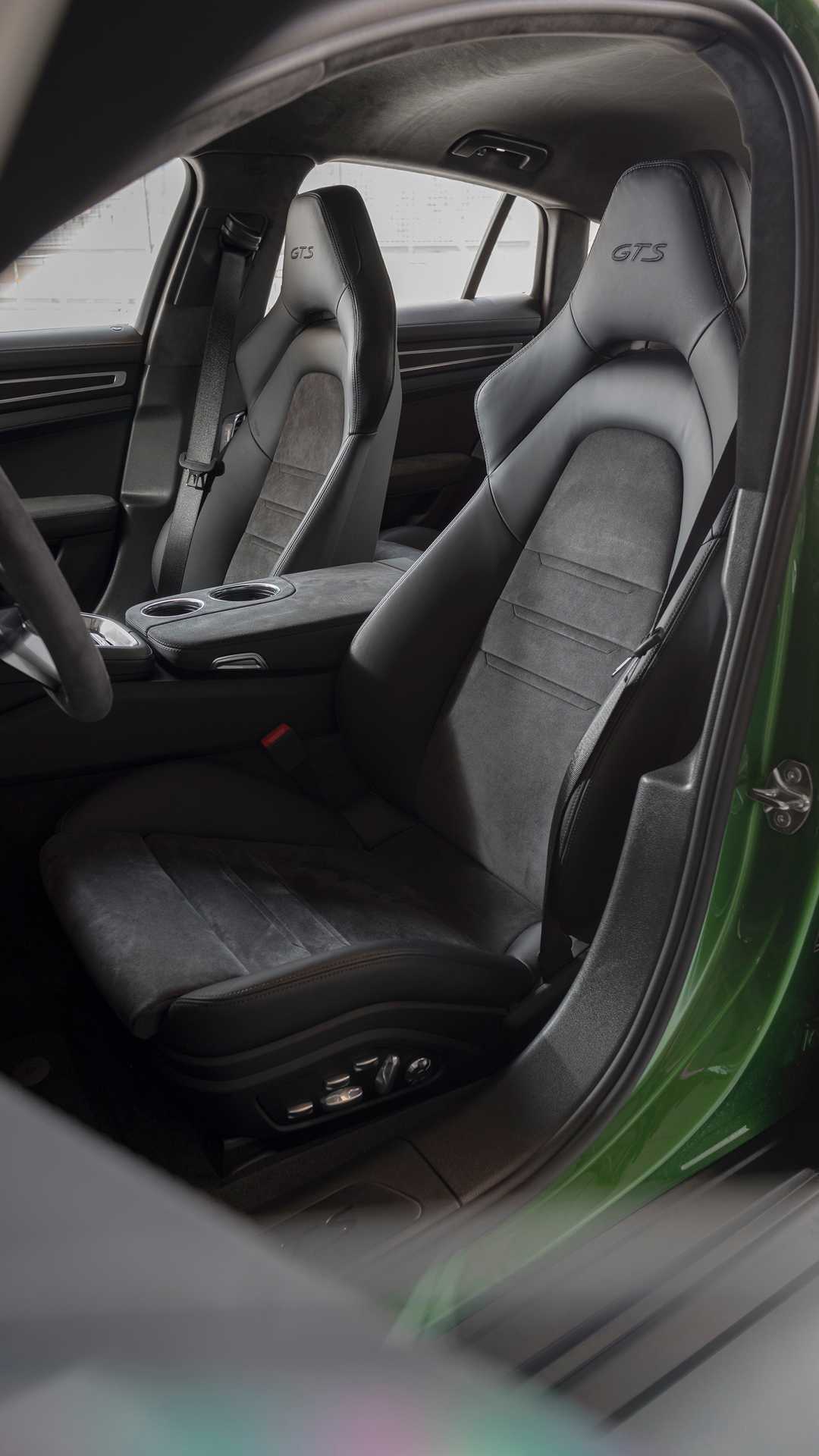 2019 Porsche Panamera GTS (Color: Mamba Green Metallic) Interior Front Seats Wallpapers #51 of 113