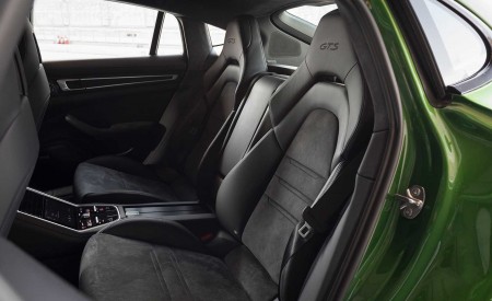 2019 Porsche Panamera GTS (Color: Mamba Green Metallic) Interior Rear Seats Wallpapers 450x275 (50)