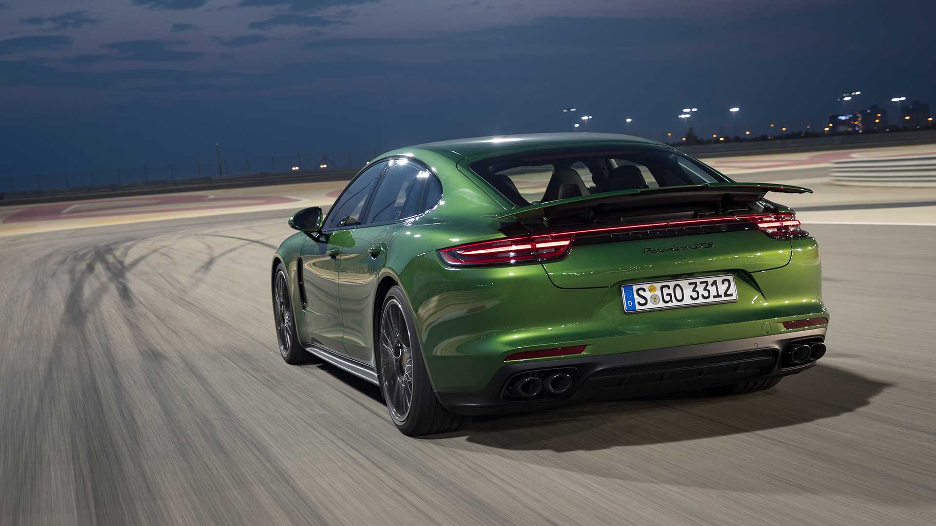 2019 Porsche Panamera GTS (Color: Mamba Green Metallic) Rear Three-Quarter Wallpapers #28 of 113