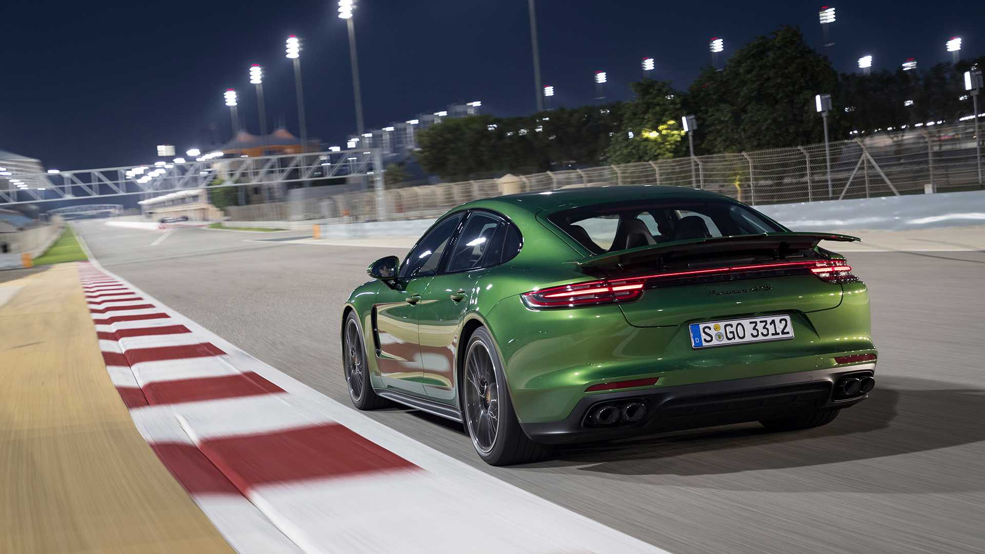 2019 Porsche Panamera GTS (Color: Mamba Green Metallic) Rear Wallpapers #29 of 113