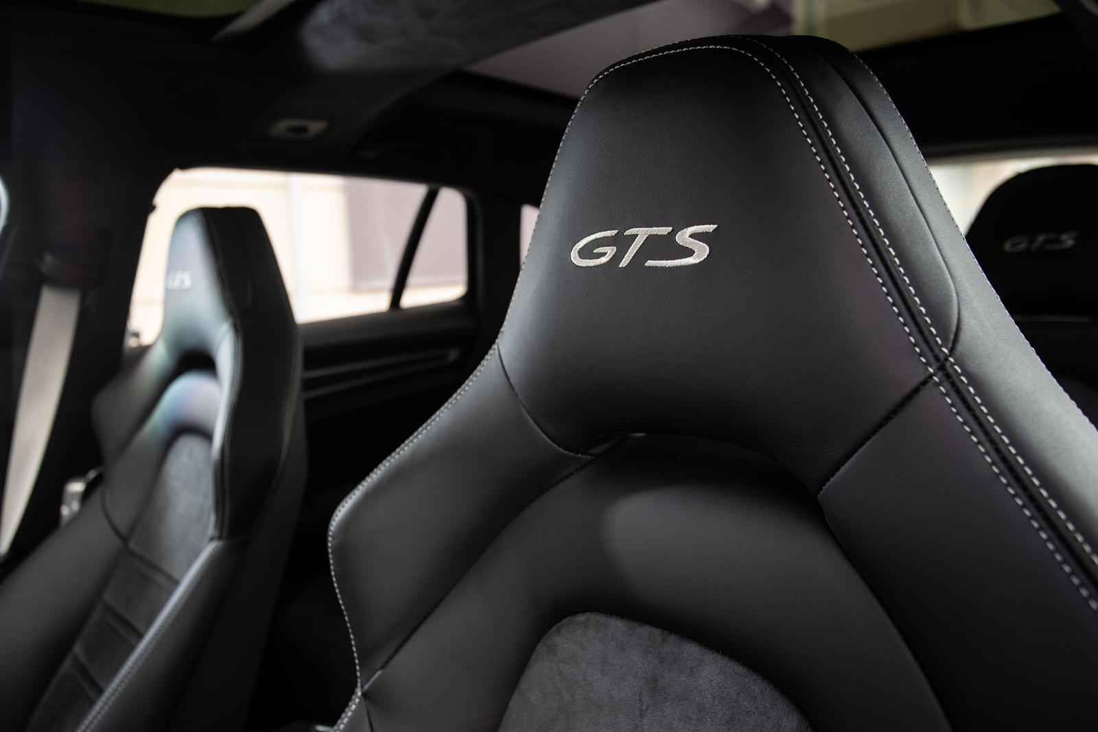 2019 Porsche Panamera GTS Sport Turismo Interior Front Seats Wallpapers #91 of 93