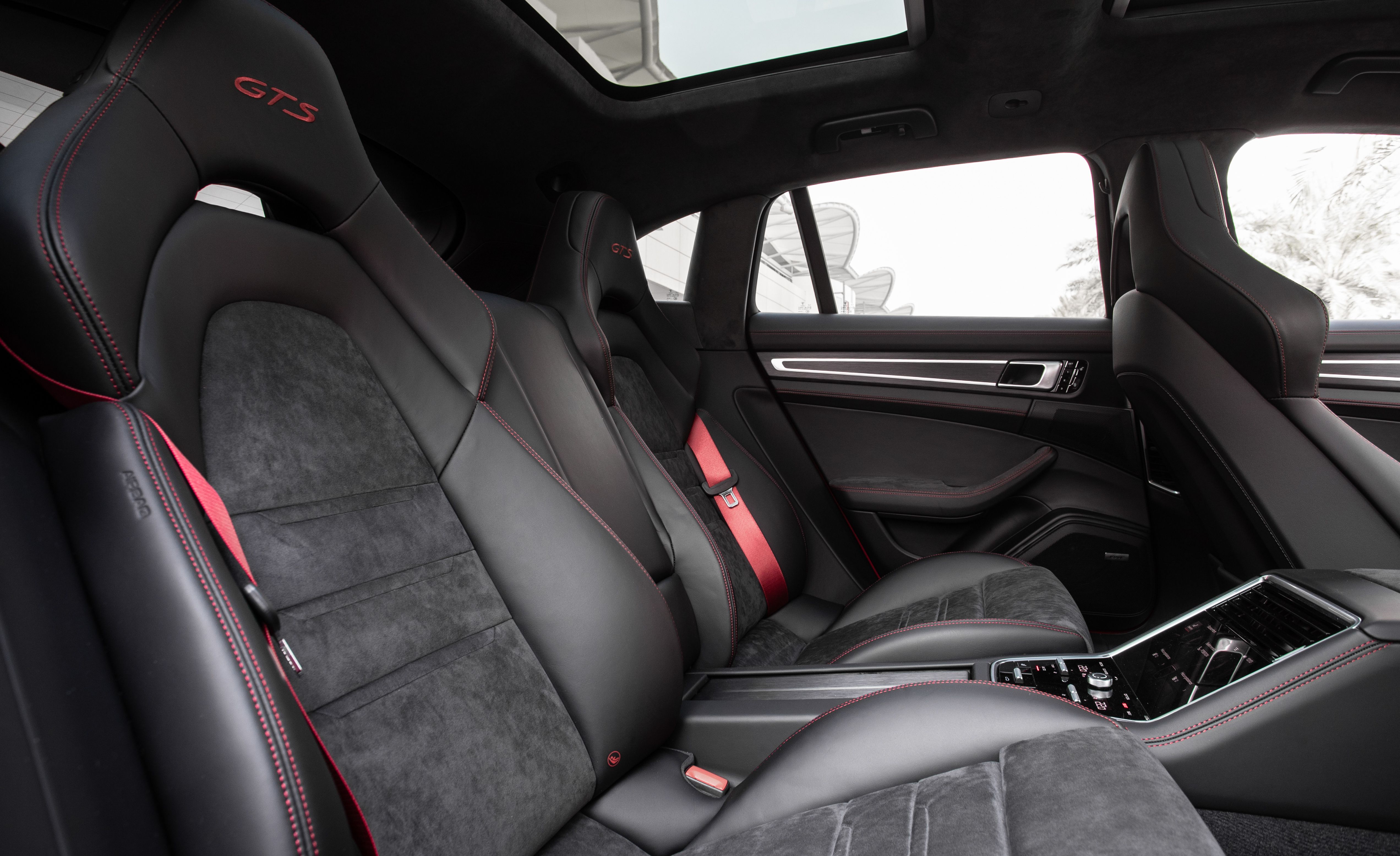 2019 Porsche Panamera GTS Sport Turismo Interior Front Seats Wallpapers #18 of 93