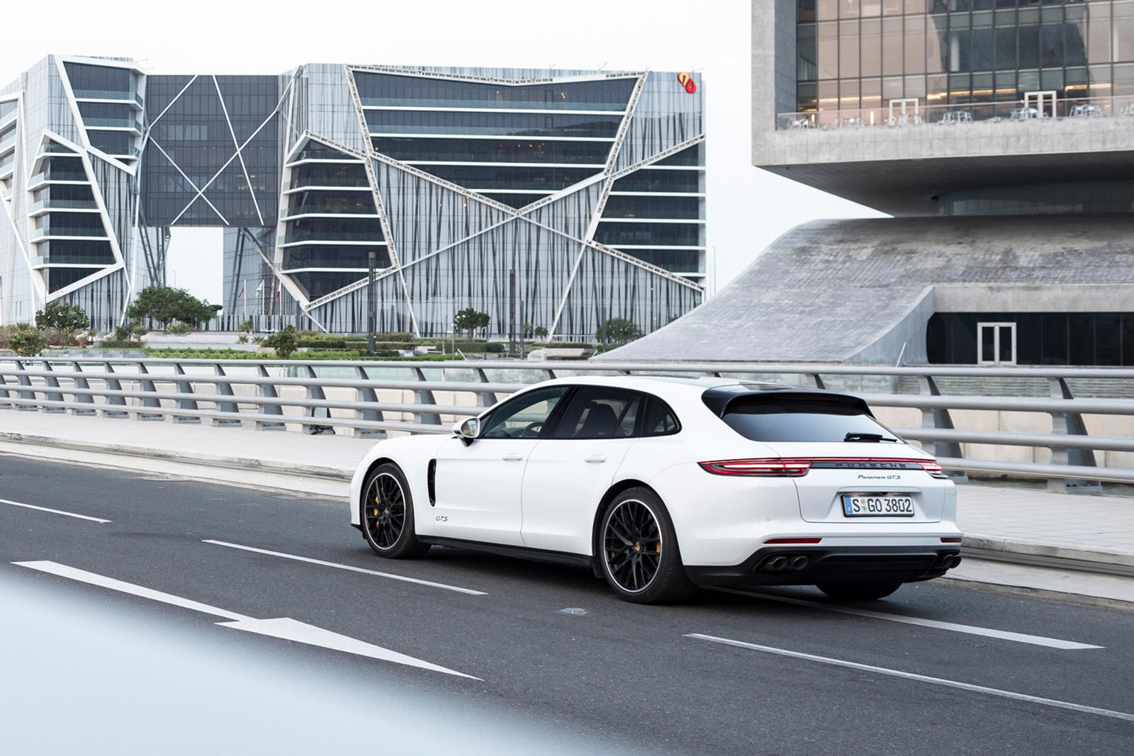 2019 Porsche Panamera GTS Sport Turismo Rear Three-Quarter Wallpapers #68 of 93