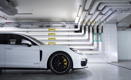 2019 Porsche Panamera GTS Sport Turismo Side Wallpapers 450x275 (79)