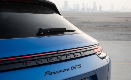 2019 Porsche Panamera GTS Sport Turismo Spoiler Wallpapers 450x275 (55)