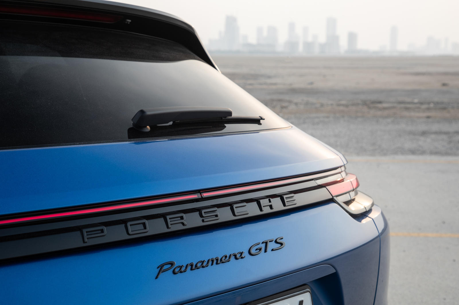 2019 Porsche Panamera GTS Sport Turismo Spoiler Wallpapers #55 of 93