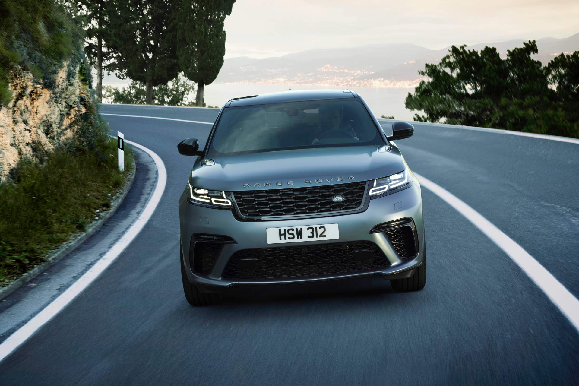 2019 Range Rover Velar SVAutobiography Dynamic Edition Front Wallpapers (1). Download Wallpaper
