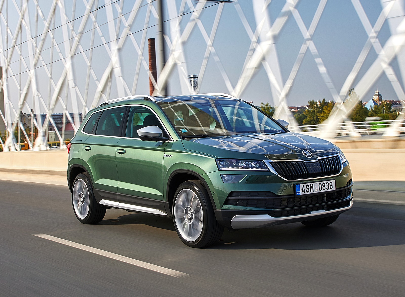 2019 Skoda Karoq Scout Front Three-Quarter Wallpapers #2 of 35