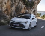 2019 Toyota Corolla Hatchback Hybrid 1.8L White Bitone (EU-Spec) Front Three-Quarter Wallpapers 150x120