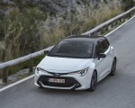 2019 Toyota Corolla Hatchback Hybrid 1.8L White Bitone (EU-Spec) Front Three-Quarter Wallpapers 150x120