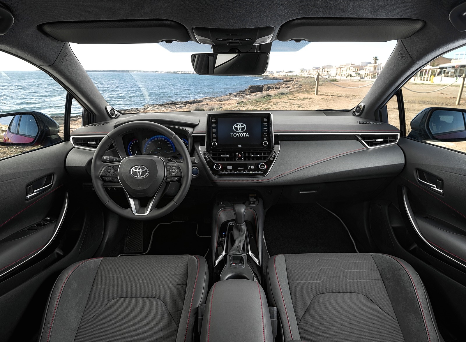 2019 Toyota Corolla Hatchback Hybrid 2.0L Red bitone (EU-Spec) Interior Cockpit Wallpapers #45 of 81