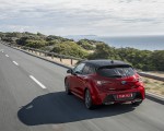 2019 Toyota Corolla Hatchback Hybrid 2.0L Red bitone (EU-Spec) Rear Three-Quarter Wallpapers 150x120 (21)