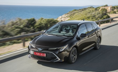 2019 Toyota Corolla Touring Sports (EU-Spec) Wallpapers & HD Images