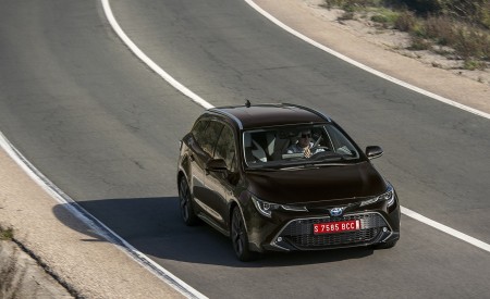2019 Toyota Corolla Touring Sports 2.0L Brown (EU-Spec) Front Wallpapers 450x275 (16)