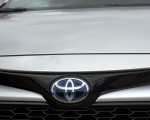 2019 Toyota Corolla Touring Sports Hybrid 1.8L Platinum (EU-Spec) Badge Wallpapers 150x120 (54)