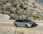 2019 Toyota Corolla Touring Sports Hybrid 1.8L Platinum (EU-Spec) Front Three-Quarter Wallpapers 150x120 (43)