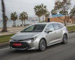 2019 Toyota Corolla Touring Sports Hybrid 1.8L Platinum (EU-Spec) Front Three-Quarter Wallpapers 150x120