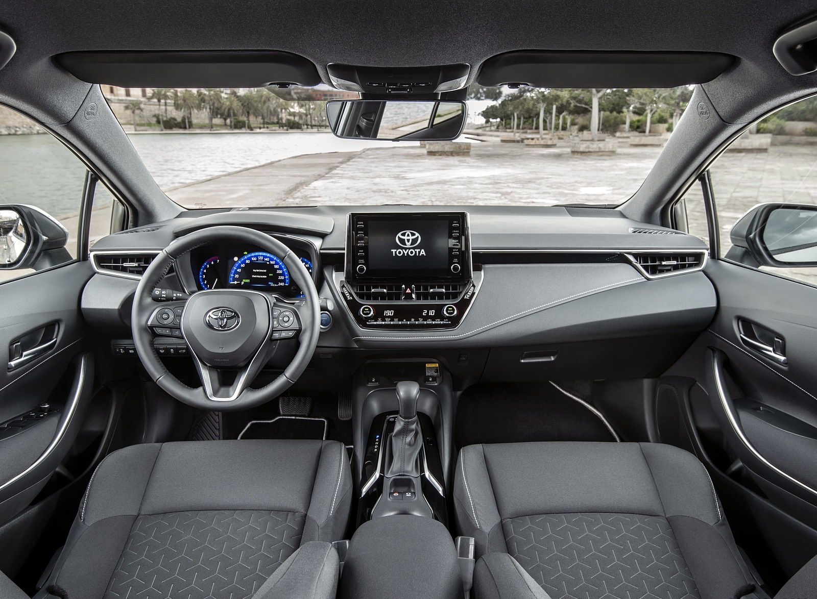 2019 Toyota Corolla Touring Sports Hybrid 1.8L Platinum (EU-Spec) Interior Cockpit Wallpapers #63 of 71