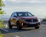 2019 Volkswagen T-Roc R Front Three-Quarter Wallpapers 150x120