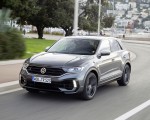 2019 Volkswagen T-Roc R Front Three-Quarter Wallpapers 150x120 (96)