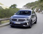 2019 Volkswagen T-Roc R Front Three-Quarter Wallpapers 150x120