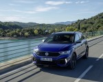 2019 Volkswagen T-Roc R Front Three-Quarter Wallpapers 150x120