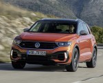 2019 Volkswagen T-Roc R Front Three-Quarter Wallpapers 150x120