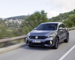 2019 Volkswagen T-Roc R Front Three-Quarter Wallpapers 150x120