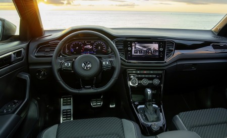 2019 Volkswagen T-Roc R Interior Cockpit Wallpapers 450x275 (91)