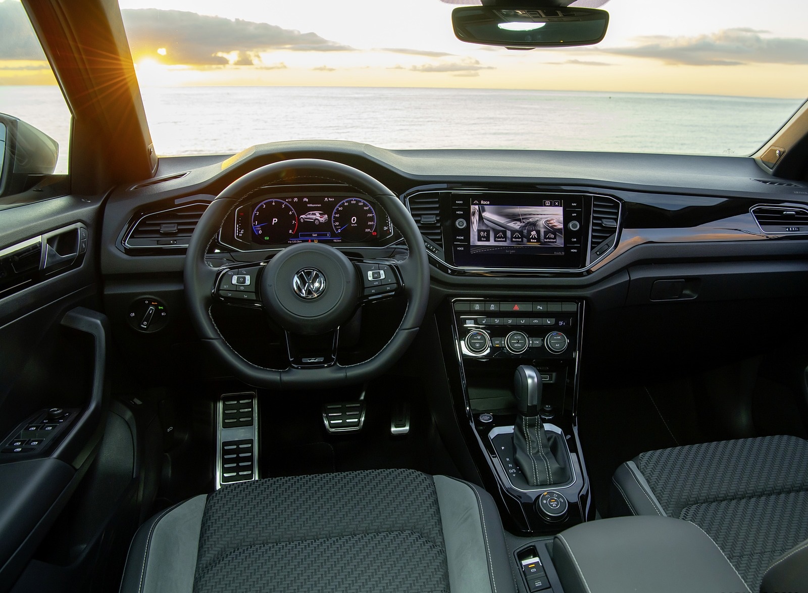 2019 Volkswagen T-Roc R Interior Cockpit Wallpapers #91 of 173