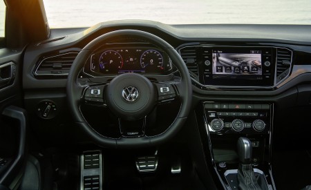 2019 Volkswagen T-Roc R Interior Cockpit Wallpapers 450x275 (90)