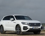 2019 Volkswagen Touareg V6 TDI R-Line (UK-Spec) Front Three-Quarter Wallpapers 150x120 (13)