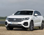 2019 Volkswagen Touareg V6 TDI R-Line (UK-Spec) Front Three-Quarter Wallpapers 150x120