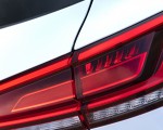 2019 Volkswagen Touareg V6 TDI R-Line (UK-Spec) Tail Light Wallpapers 150x120 (30)