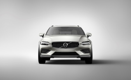 2019 Volvo V60 Cross Country Front Wallpapers 450x275 (15)