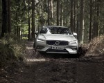 2019 Volvo V60 Cross Country Front Wallpapers 150x120 (8)