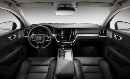 2019 Volvo V60 Cross Country Interior Cockpit Wallpapers 450x275 (27)